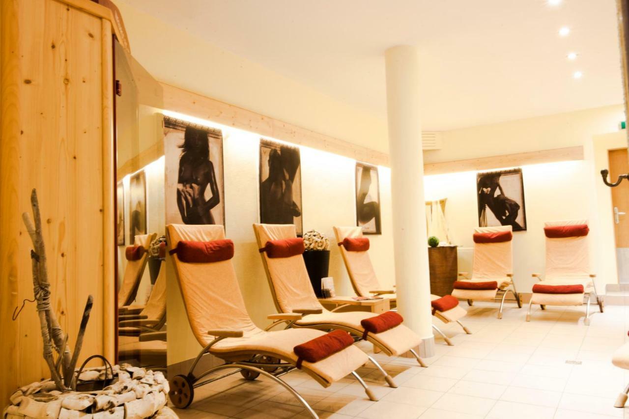 Familienhotel Alpina All Inklusive Веннс Экстерьер фото