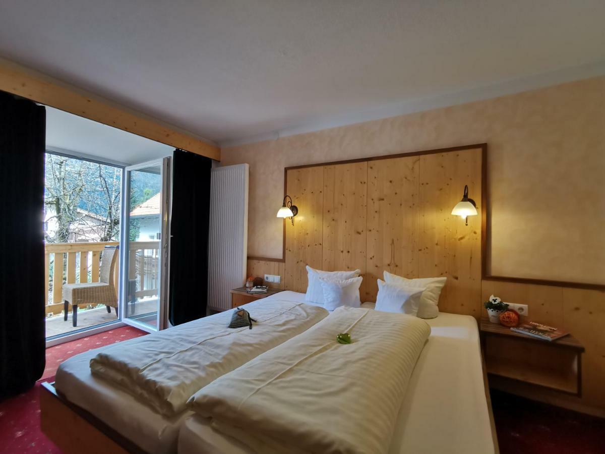 Familienhotel Alpina All Inklusive Веннс Экстерьер фото