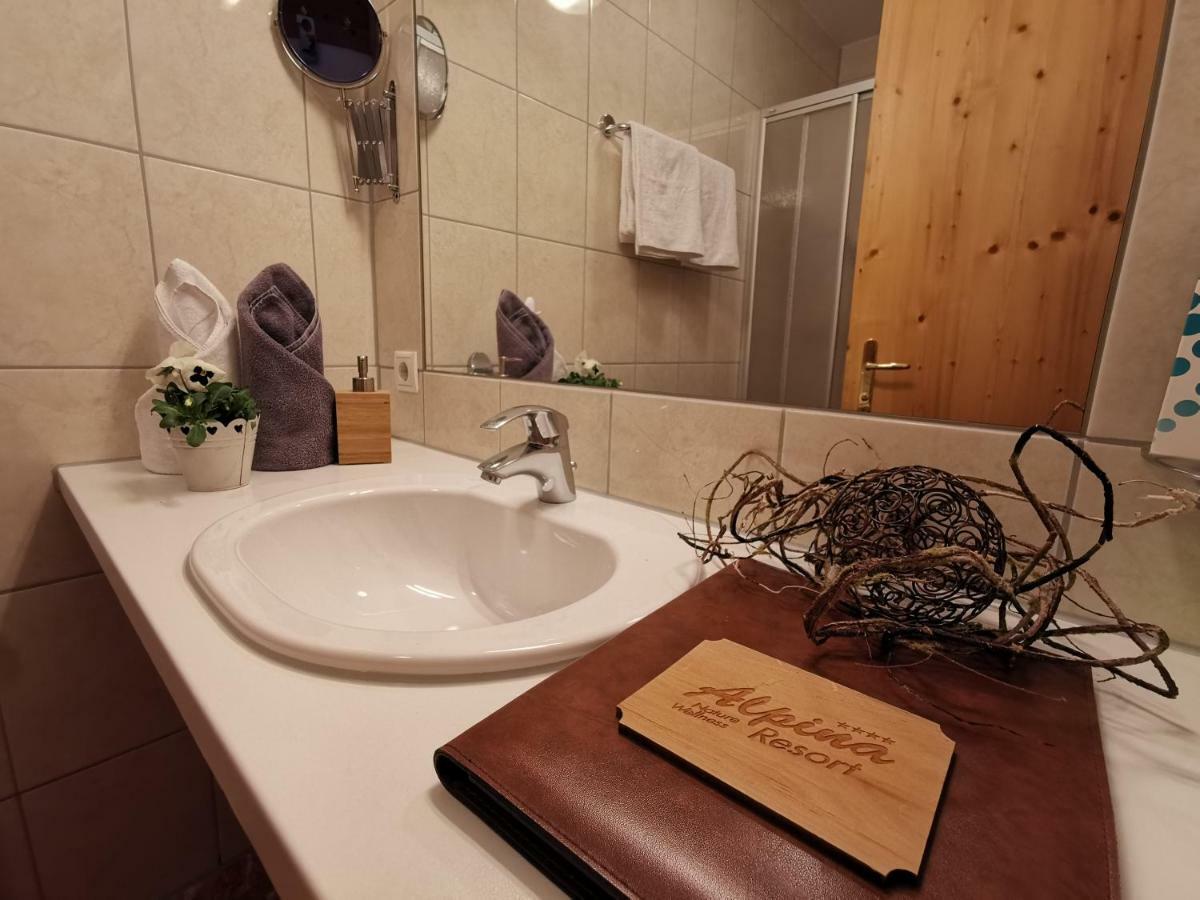 Familienhotel Alpina All Inklusive Веннс Экстерьер фото